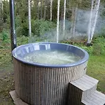 Holiday home Rooslepa Puhkemaja Tuksi